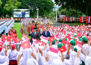 Upacara Kenegaraan Sambut Kedatangan Sekjen PKV Tô Lâm di Istana Merdeka Jakarta