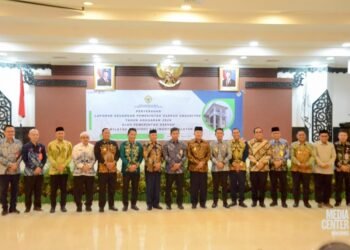 Gubernur Kalsel Serahkan LKPD 2024 Ke BPK