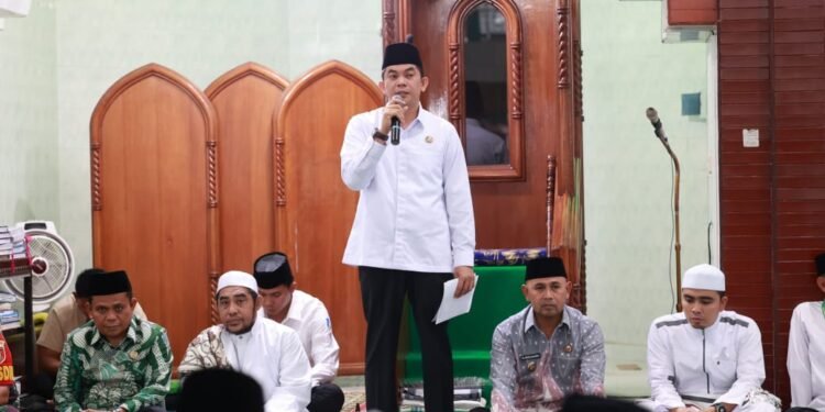 Bupati Bang Arul Sampaikan Pesan Kamtibmas pada Safari Ramadhan Bersama Masyarakat Kusan Hilir