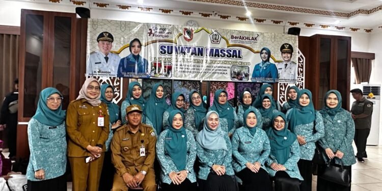 Mulai dari Pasar Murah, Sunatan Massal hingga Pembagian Sembako, TP PKK Kalsel Gelar Bakti Sosial di Kabupaten Batola