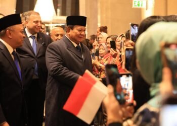 Sambutan Hangat dan Meriah Iringi Kedatangan Presiden Prabowo di Turkiye
