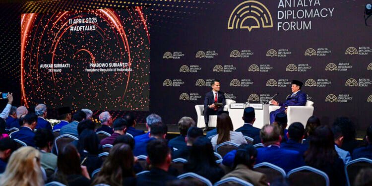 Bicara Dalam Sesi ADF Talk, Presiden Prabowo: Kita Tidak Bisa Menyerah pada Diplomasi