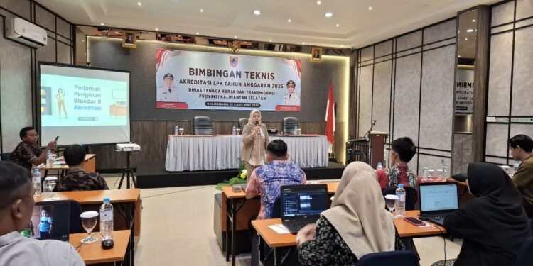 Dorong Standarisasi Pelatihan Kerja Berkualitas, Pemprov Kalsel Gelar Bimtek Akreditasi LPK