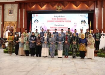 Bupati Andi Rudi Latif  Hadiri Pengukuhan Ketua Dekranasda Provinsi Kalsel