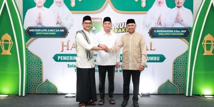 Bang Arul Bersama Warga: Kebersamaan Hangat di Open House Bupati Tanah Bumbu