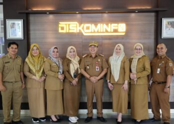 Sidak ke SKPD, Sekdaprov Kalsel Kunjungi Ruang Pelayanan Jaringan di Diskominfo