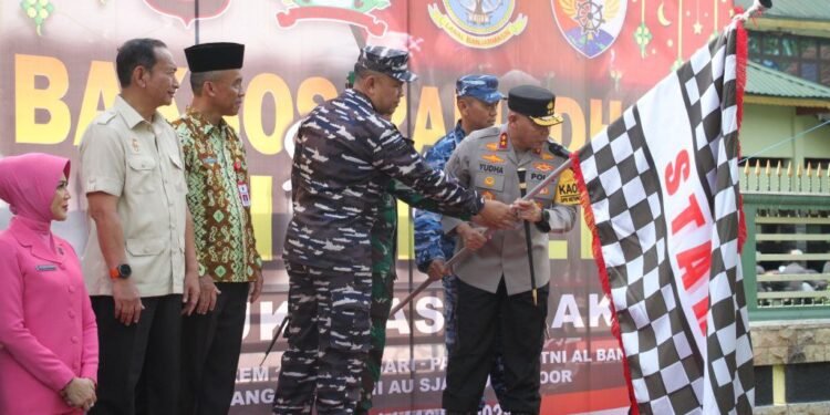 TNI Polri Kalsel Gelar Bakti Sosial Ramadan