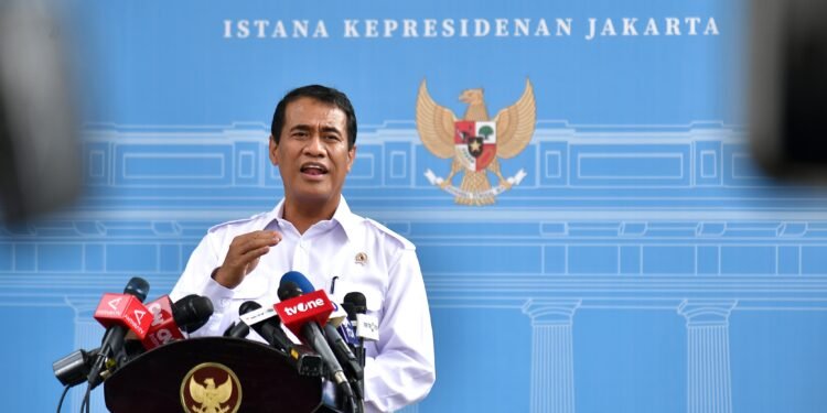 Panggil Menteri Amran, Presiden Prabowo Terima Laporan Terkait Peningkatan Produksi dan Serapan Beras Nasional