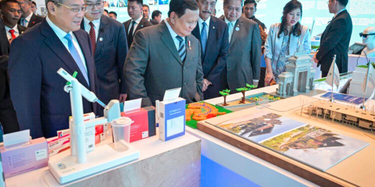 Presiden Prabowo Bersama Premier Li Qiang Hadiri Indonesia-China Business Reception 2025