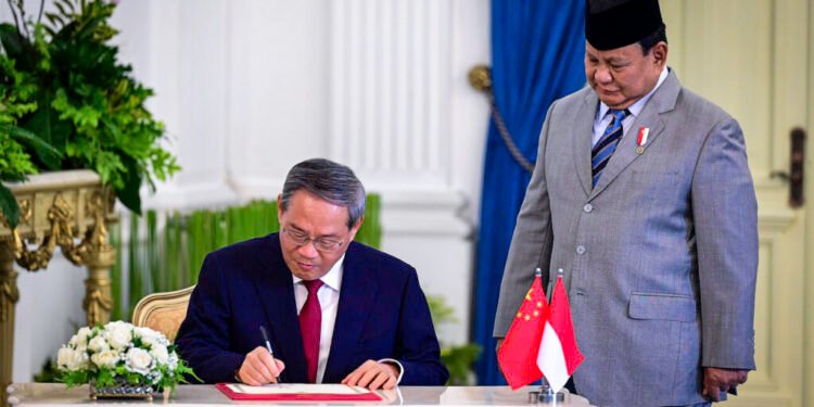 Presiden Prabowo dan Premier Li Qiang Tegaskan Komitmen Perkuat Kemitraan Strategis Indonesia–Tiongkok