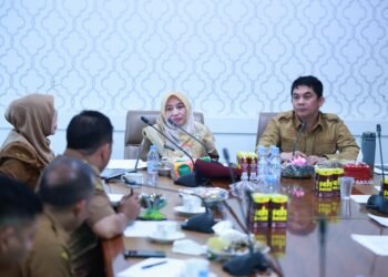 Bupati Bang Arul Pimpin Rapat Maraton Efesiensi Anggaran Hingga Dini Hari Selama Dua Hari