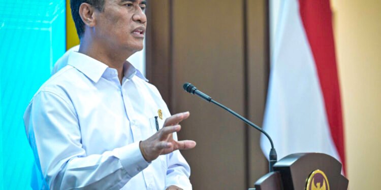 Mentan Laporkan Swasembada Beras Lebih Cepat dari Target Presiden