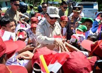 Disambut Meriah Warga, Presiden Prabowo Tiba di Bengkayang untuk Panen Raya Jagung