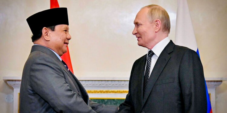 Pererat Persahabatan, Presiden Prabowo Bertemu Presiden Putin di Istana Konstantinovsky
