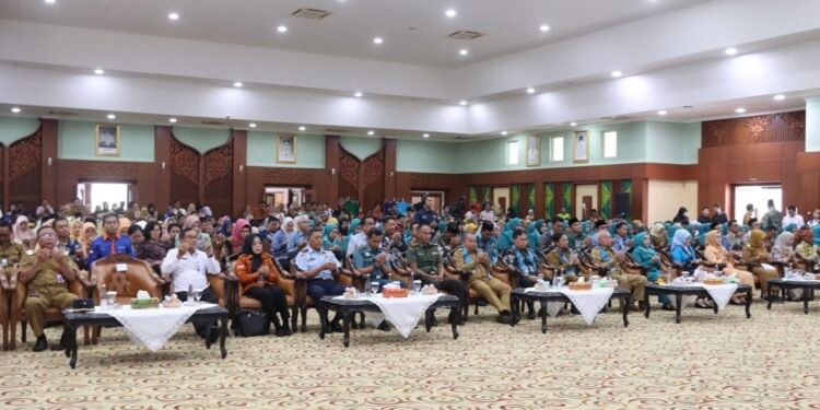 Peringatan Harganas Ke-32 Tingkat Provinsi Kalsel, Komitmen Bersama Perkuat Peran Keluarga