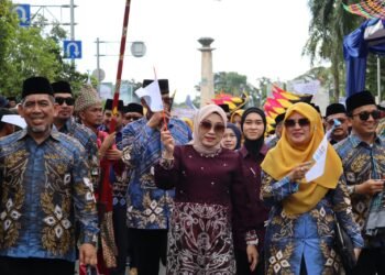 Kotabaru Tampilkan Kapal Hias Bertema “Generasi Qur’ani Hebat” di Pawai Taaruf MTQ ke-36 Kalsel