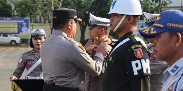 Pimpin Apel Operasi Patuh Intan 2025, Polres Tanah Bumbu Ingatkan Personil Pahami Petunjuk Teknis