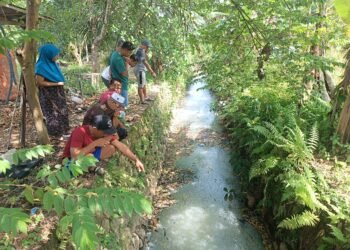 Anak Sungai Desa Gunung Antasari Tercemar, Pemerintah Desa Siap Lakukan Pembersihan
