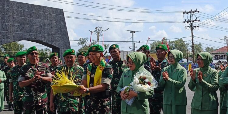 Pemkab Kotabaru Hadiri Pisah Sambut Dandim 1004/Kotabaru