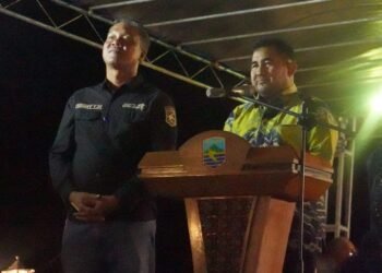 Gathering Night Ekshibisi Paralayang,Paramotor dan Gantolle Meriahkan Bukit Mamake Hills