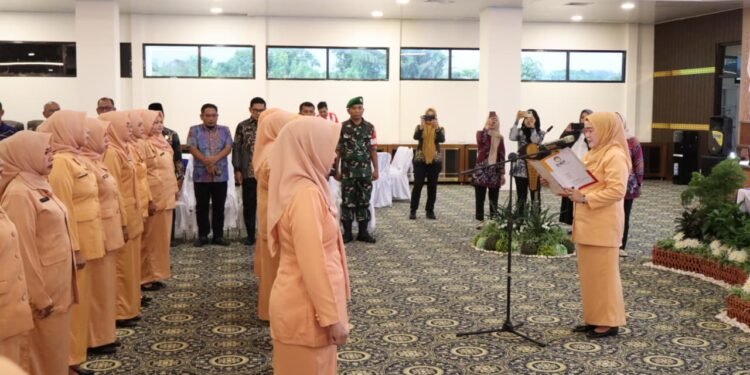 Pemkab Kotabaru Hadiri Pengukuhan DWP Kotabaru Periode 2024-2029