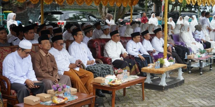 Pemkab. Kotabaru Hadiri Upacara Peringatan Hari Santri Nasional 2025