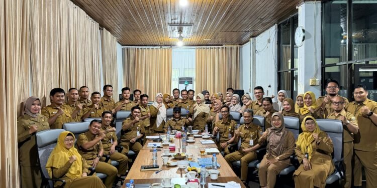 Tingkatkan Kinerja ASN dan Silaturahmi, Bupati Kotabaru Kunjungi BKPSDM