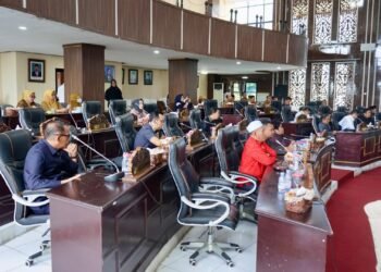 Pemkab Kotabaru Hadiri Rapat Paripurna DPRD Bahas Empat Raperda