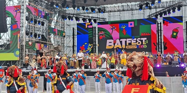 Resmi Dibuka, Batulicin Festival 2025 Siap Guncang Sektor Pariwisata Kalsel.