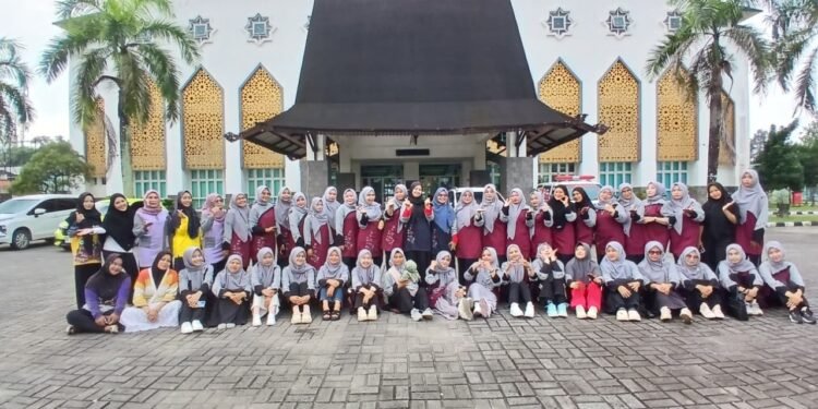 PC Fatayat NU Kotabaru Resmi Dilantik, Siap Perkuat Peran Perempuan