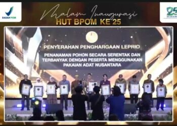 Andi Rina Terima LEPRID Prestasi Indonesia–Dunia di HUT ke-25 BPOM