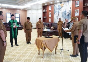 Bupati Kotabaru Lantik 2 Pejabat Pimpinan Tinggi Pratama dan Administrator