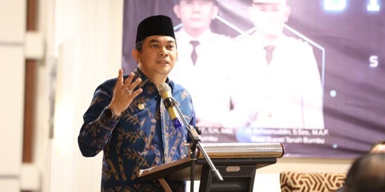 Bupati Andi Rudi Latif Buka Bimtek E-Monev Pro 2026, BerAKSI Wujudkan Kinerja Pemerintahan yang Optimal dan Profesional