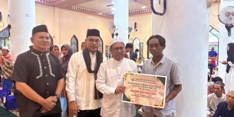 Safari Ramadhan Perdana, Pemkab Kotabaru Salurkan Batuan Untuk Tiga Kecamatan