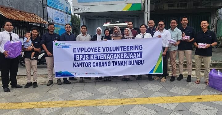 BPJS Ketenagakerjaan Batulicin Lakukan Employee Volunteering Berbagi Takjil di Bulan Ramadan