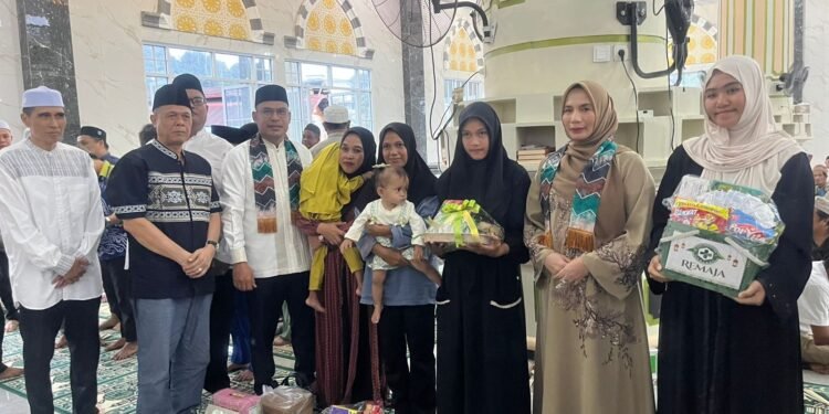 Wabup Syairi Mukhlis Hadiri Safari Ramadhan di Masjid Al Munawarah Sungai Kupang