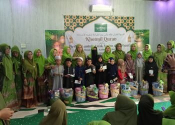 Muslimat NU Kotabaru Gelar Khotmil Qur’an dan Santunan Anak Yatim-Dhuafa