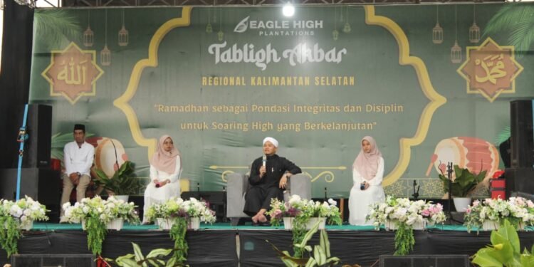 Perkuat Integritas Lewat Religi, Ribuan Karyawan PT Singaland Asetama Padati Tabligh Akbar di Mantewe