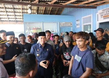 Bupati Andi Rudi Latif Siapkan Dapur Umum BerAKSI untuk Berbuka dan Sahur bagi 269 Penumpang Tertunda