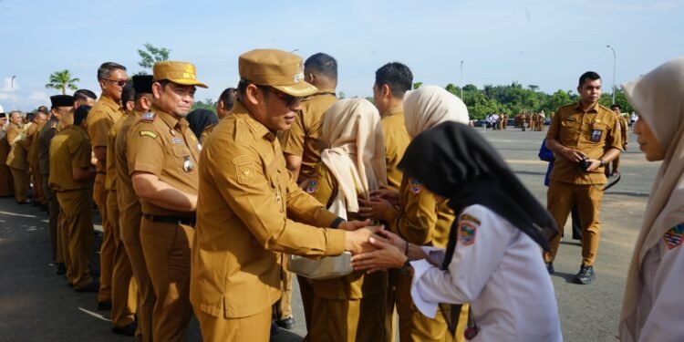 Pemkab Kotabaru Gelar Apel Pagi dan Halal Bihalal, ASN dihimbau Terbuka terhadap Kritik dan saran