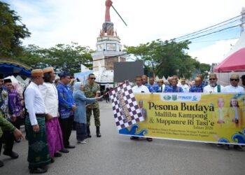 Karnaval Mallibu Kampong Mengawali Rangkaian Pesona Budaya Mappanre Ri Tasi’e di Tanah Bumbu: Momen Kebersamaan, Promosi Pariwisata, dan Pelestarian Budaya