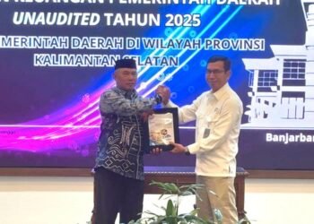 Wujudkan Akuntabilitas dan Tertib Pengelolaan Keuangan Daerah, Bupati Kotabaru Serahkan LKPD Unaudited 2025 ke BPK KalSel