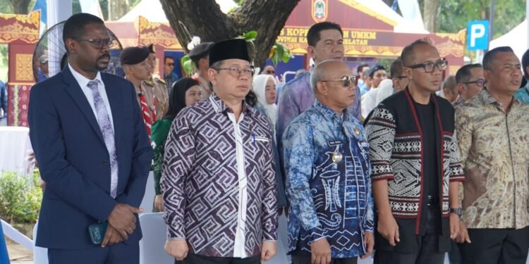 Bupati Kotabaru Muhammad Rusli Hadiri Penandatanganan Prasasti Dermaga Pasar Terapung di TMII Jakarta