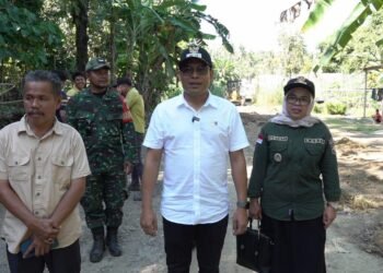 Tinjau Ruas Jalan, Wakil Bupati : Perbaikan Bertahap Diprioritaskan