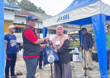 Pemkab Kotabaru Tinjau Pelaksanaan Program Perahu Untuk Masyarakat