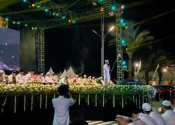 Bupati Kotabaru Hadiri Tabligh Akbar Haul ke-6 H. Andi Arsyad Petta Tahang