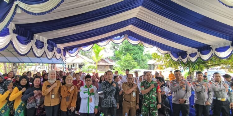 Pemkab Kotabaru Gelar Gerakan Aksi Cegah Stunting di Puskesmas Hampang