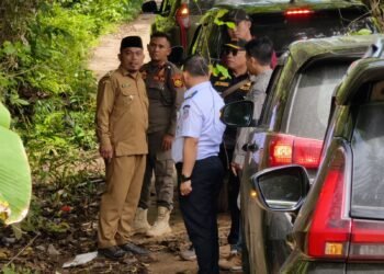Peduli Fasilitas penunjang tempat wisata,Bupati Kotabaru Kunjungi Desa Wisata Teluk Tamiyang