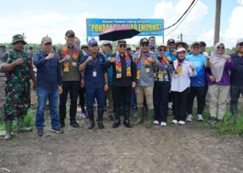 Panen Udang Vaname Perdana Jadi Tonggak Baru Perikanan Budidaya Kotabaru