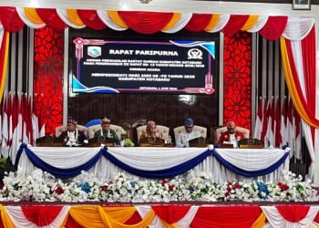 Bupati H. Muhammad Rusli Hadiri Rapat Paripurna HUT Kotabaru ke-76
